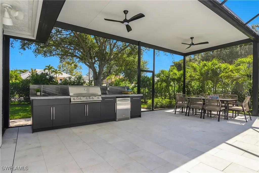1984 Mission Drive Naples FL 34109