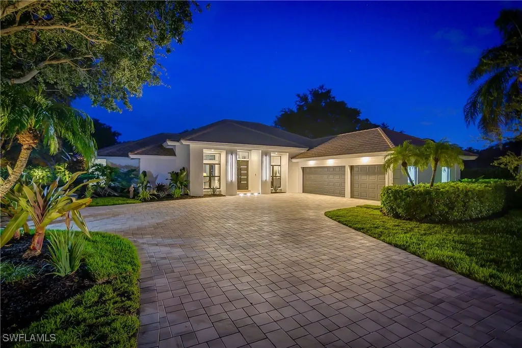 1984 Mission Drive Naples FL 34109