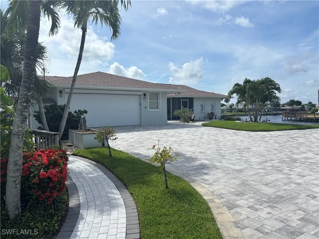 1951 SE 32nd Street Cape Coral FL 33904