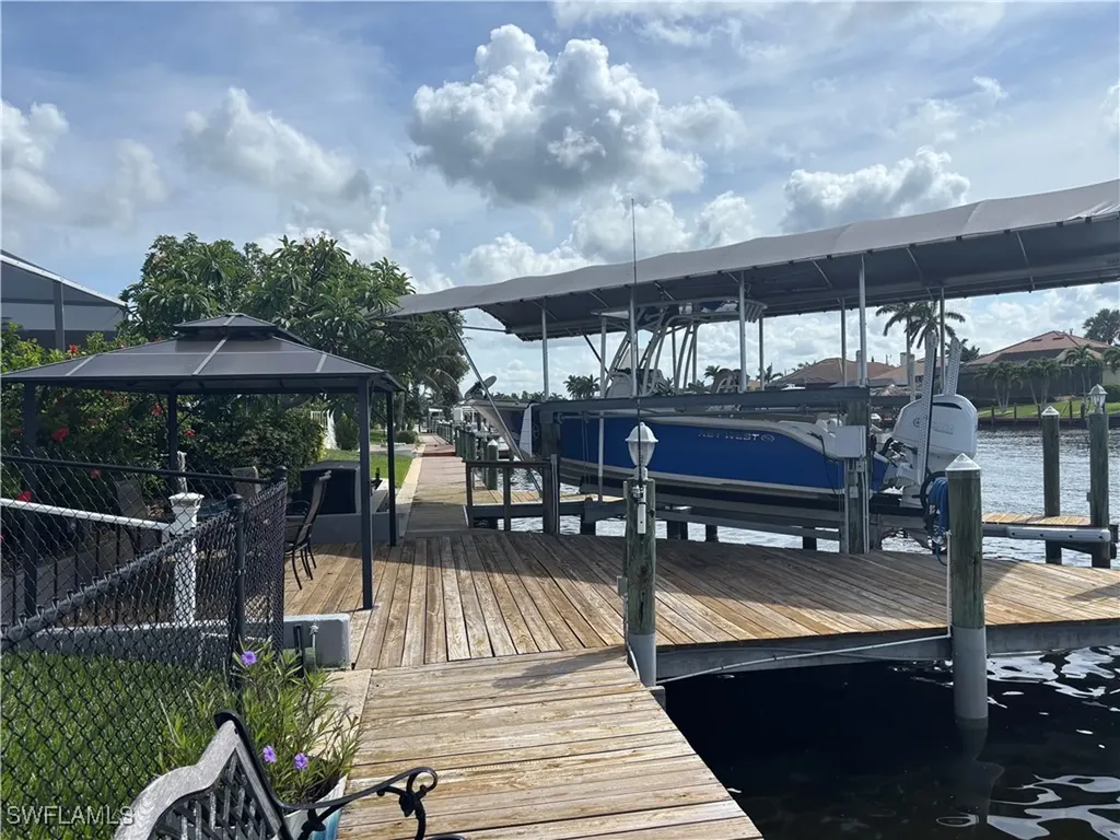 1951 SE 32nd Street Cape Coral FL 33904