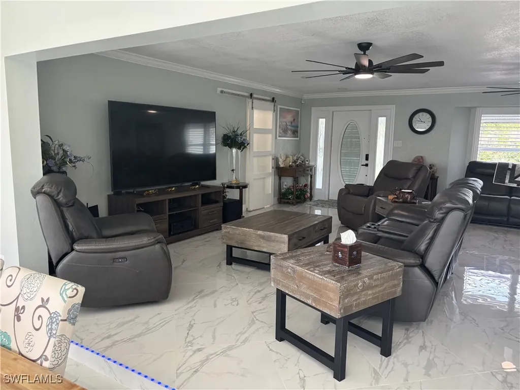 1951 SE 32nd Street Cape Coral FL 33904