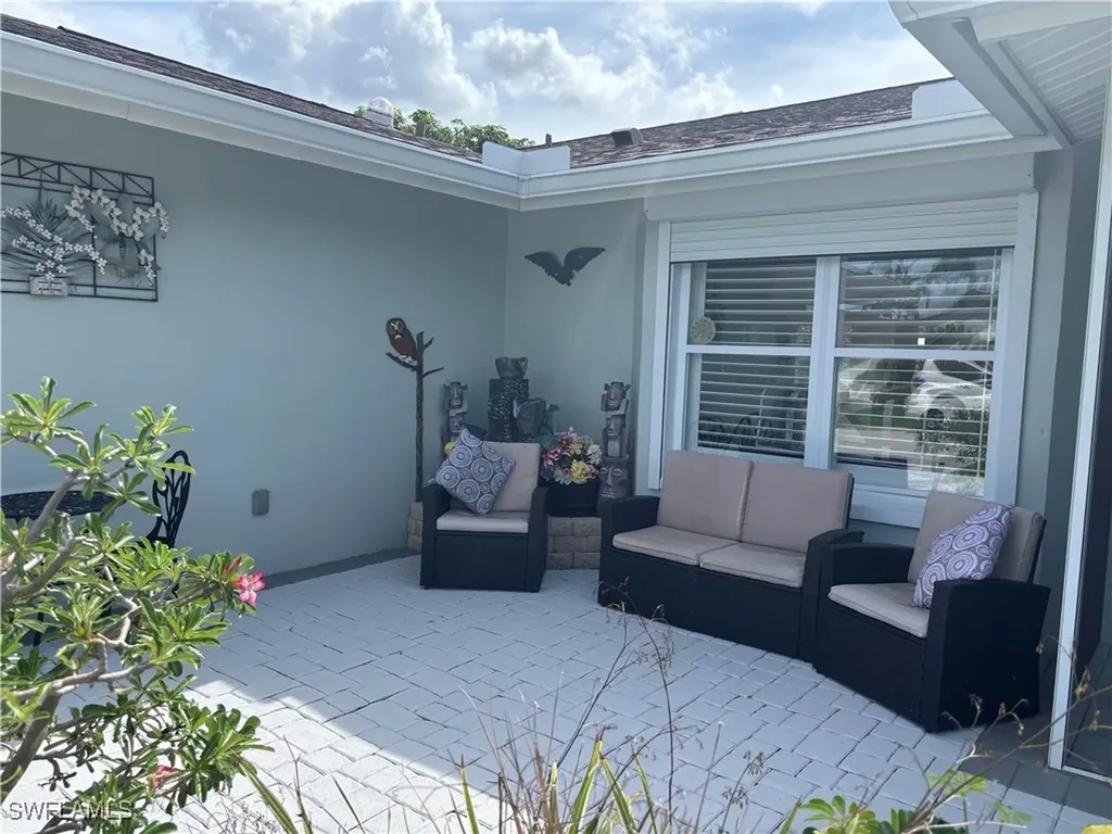 1951 SE 32nd Street Cape Coral FL 33904