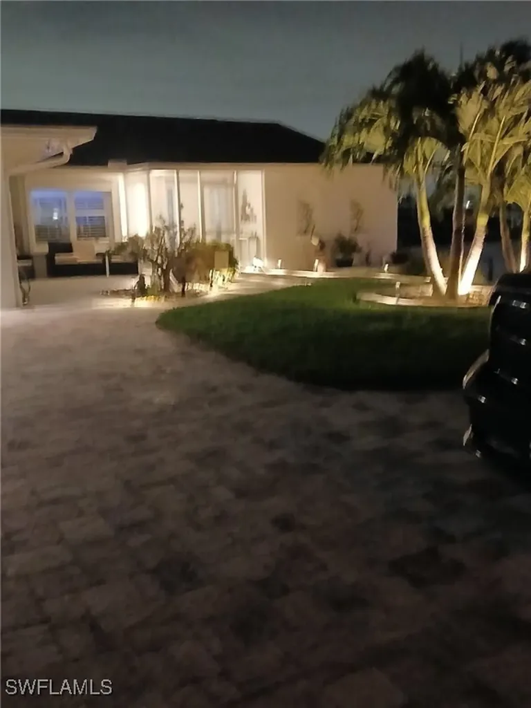1951 SE 32nd Street Cape Coral FL 33904