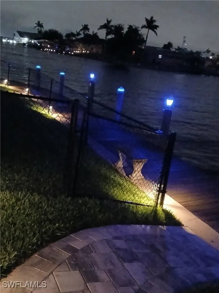 1951 SE 32nd Street Cape Coral FL 33904