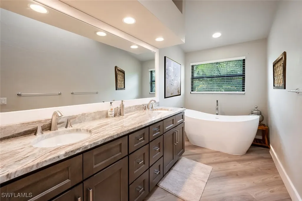 27113 Oakwood Lake Drive Bonita Springs FL 34134
