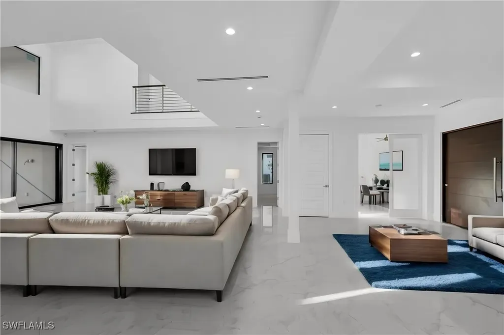 5735 Riverside Drive Cape Coral FL 33904