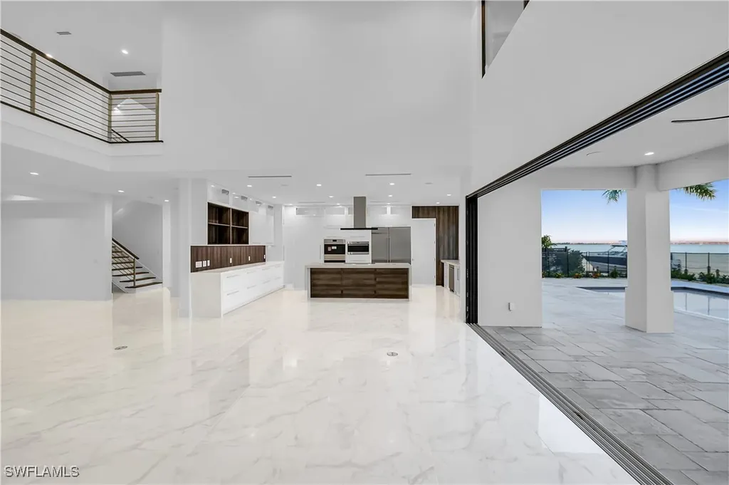 5735 Riverside Drive Cape Coral FL 33904