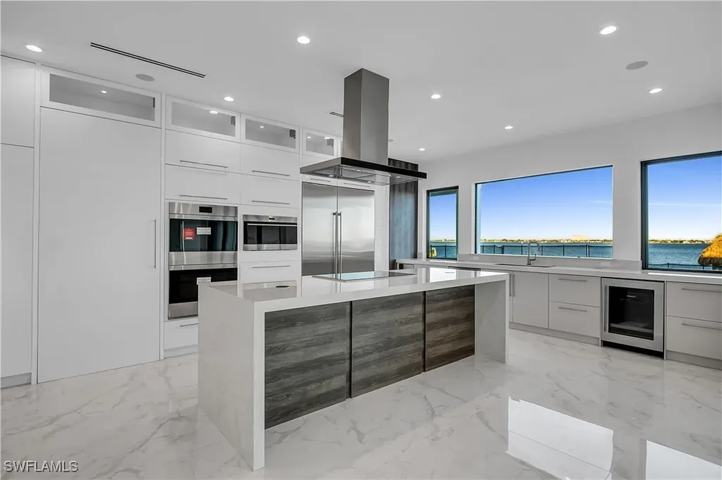 5735 Riverside Drive Cape Coral FL 33904