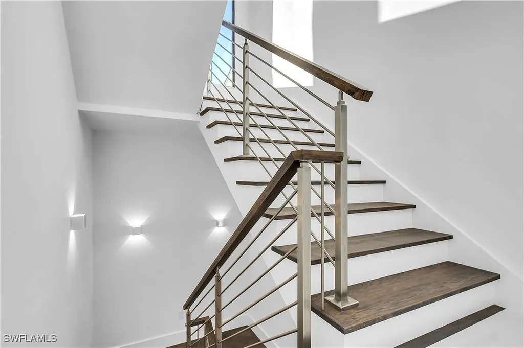 5735 Riverside Drive Cape Coral FL 33904