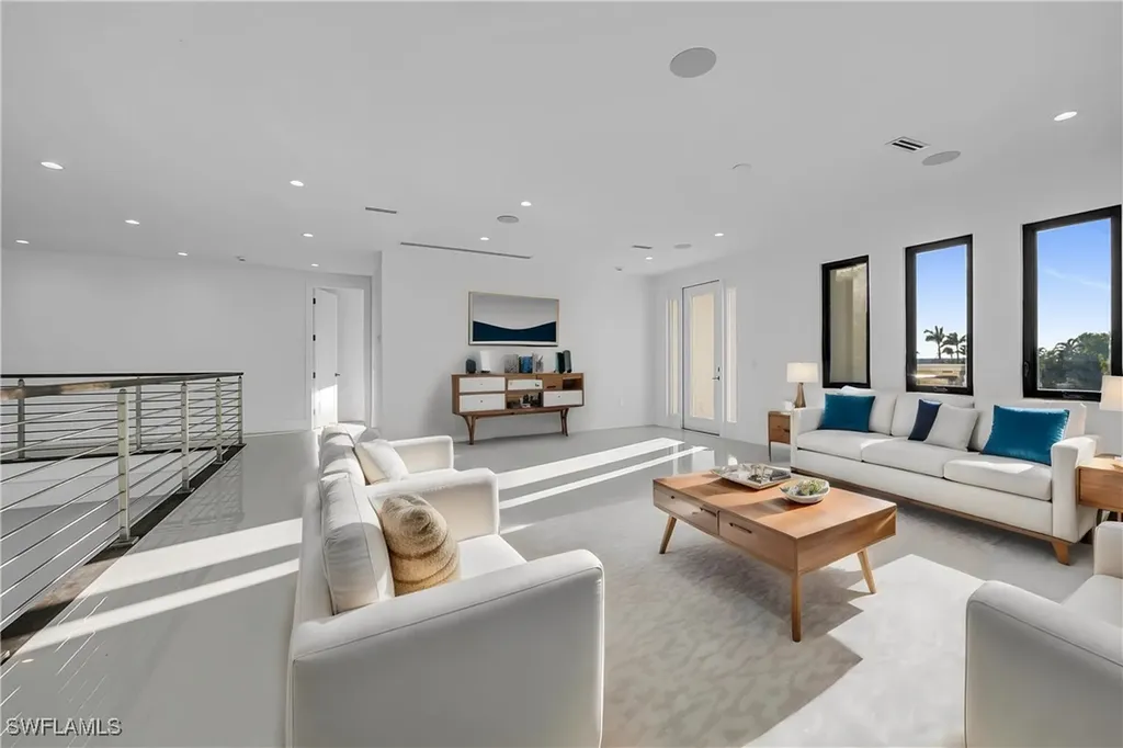 5735 Riverside Drive Cape Coral FL 33904