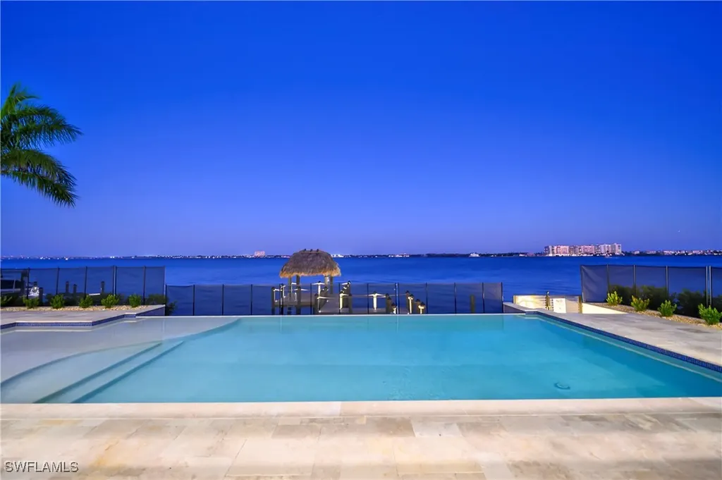 5735 Riverside Drive Cape Coral FL 33904