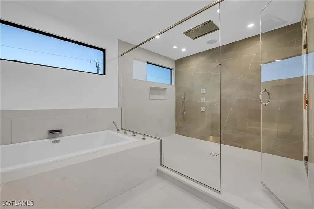 5735 Riverside Drive Cape Coral FL 33904