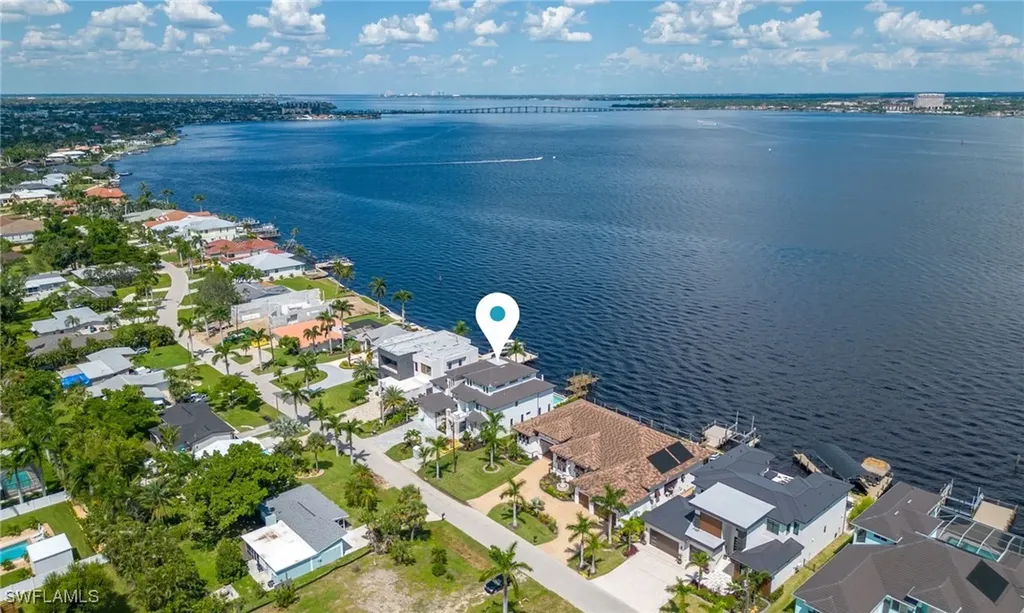 5735 Riverside Drive Cape Coral FL 33904