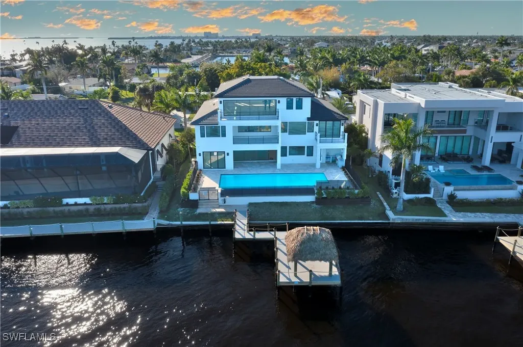 5735 Riverside Drive Cape Coral FL 33904