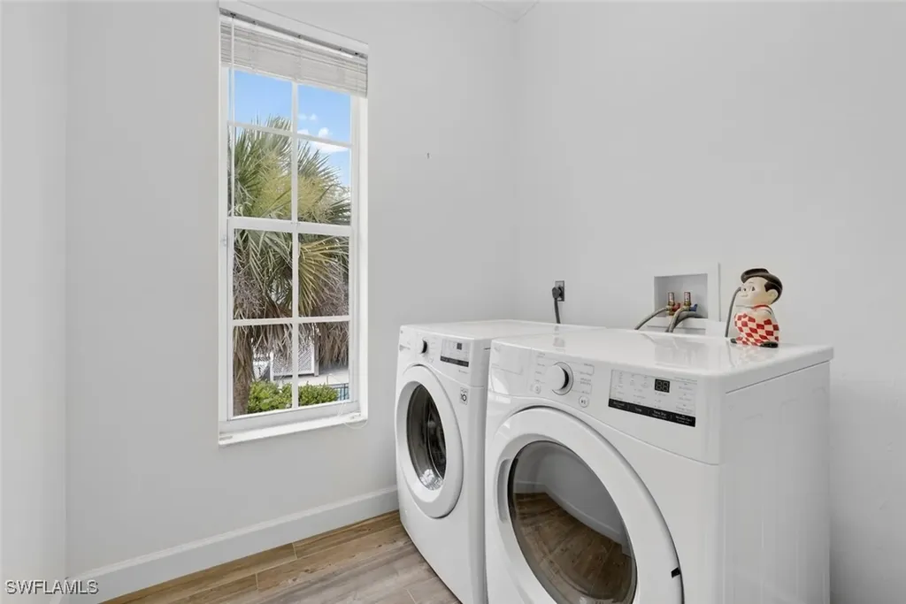 1537 Sand Castle Road Sanibel FL 33957