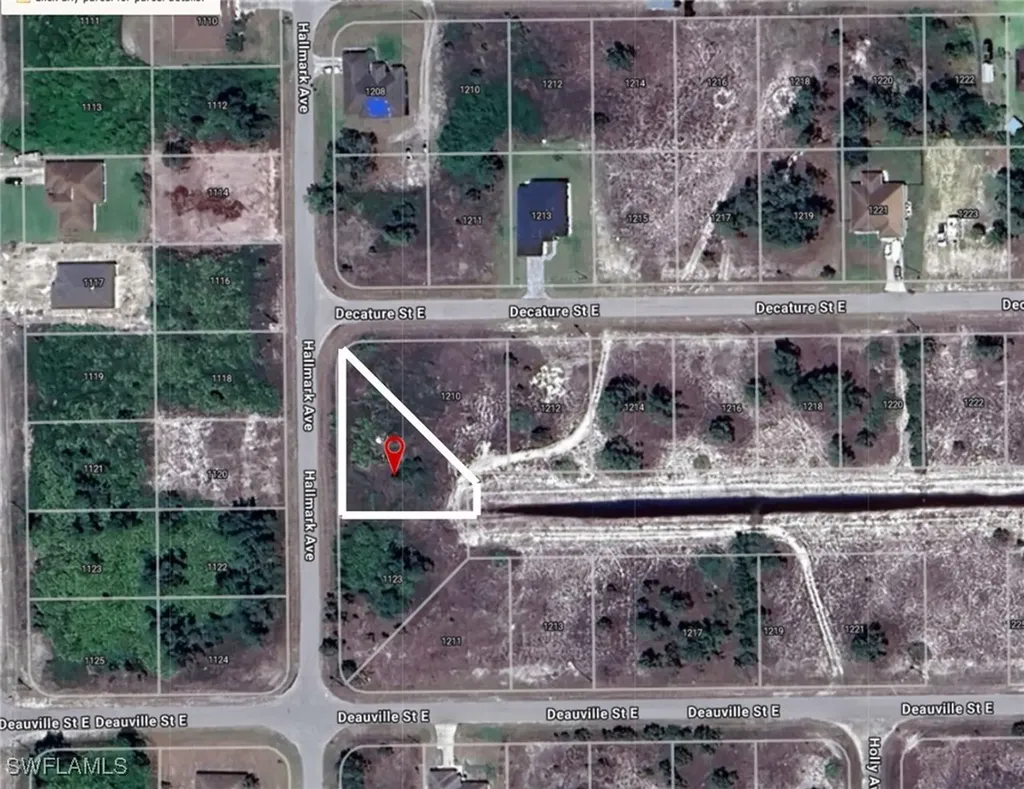1121 Hallmark Avenue S Lehigh Acres FL 33974