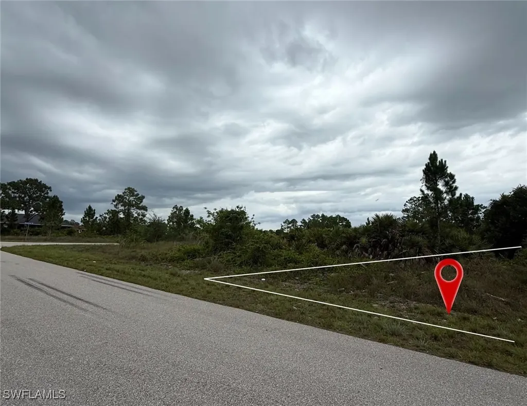 1121 Hallmark Avenue S Lehigh Acres FL 33974