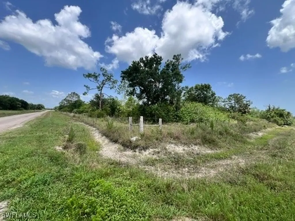 21031 Granville Road Fort Myers FL 33917