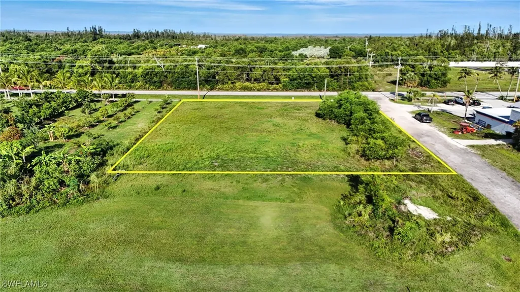 8288 Stringfellow Road St. James City FL 33956