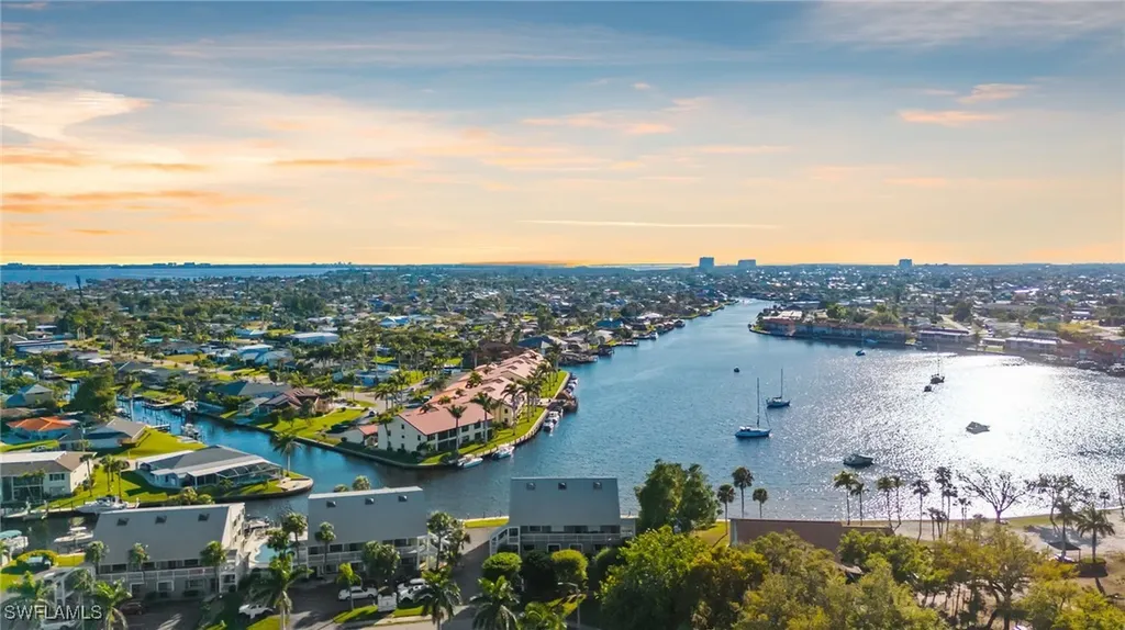 610 Victoria Drive Cape Coral FL 33904