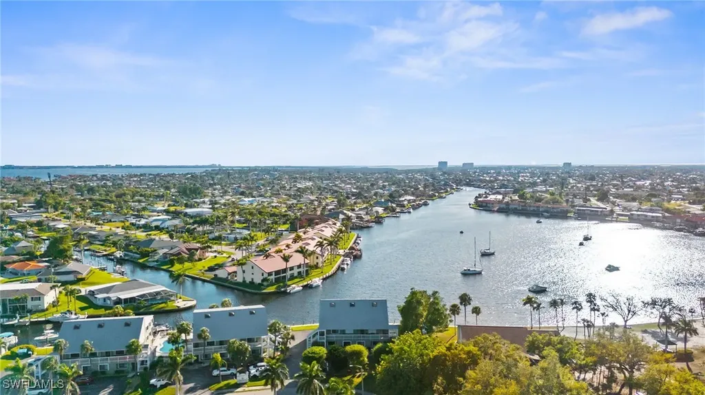 610 Victoria Drive Cape Coral FL 33904