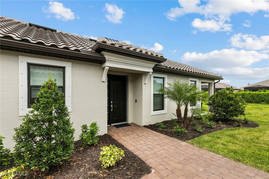 15189 Sacile Street Naples FL 34114