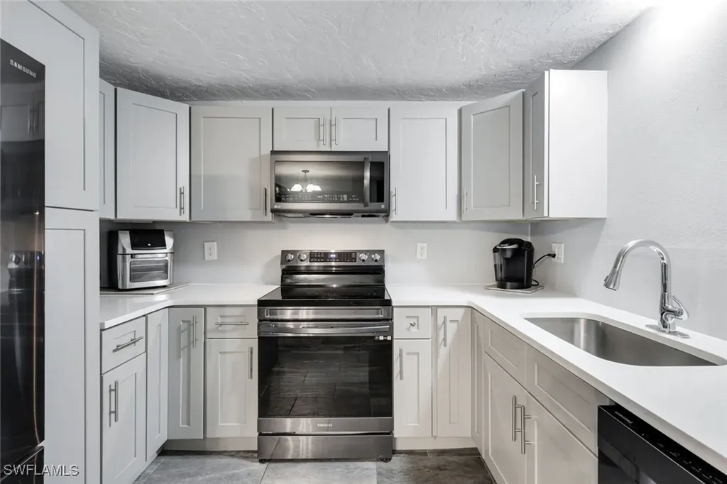 108 Powell Creek Circle North Fort Myers FL 33917