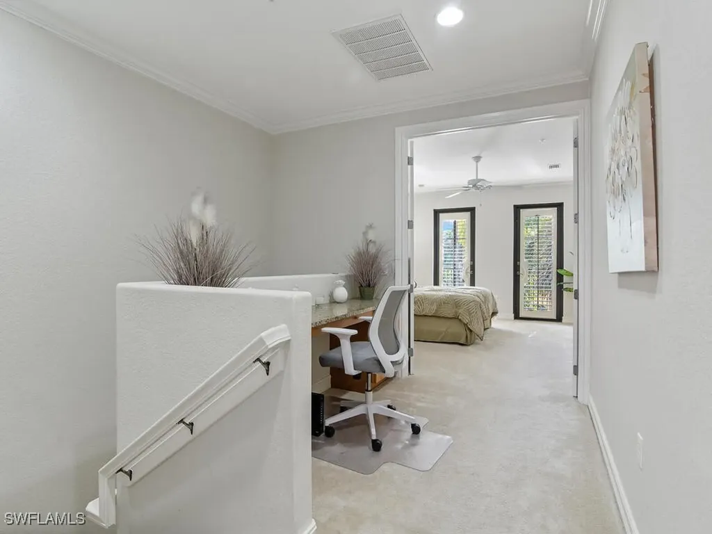 9146 Chula Vista Street Naples FL 34113