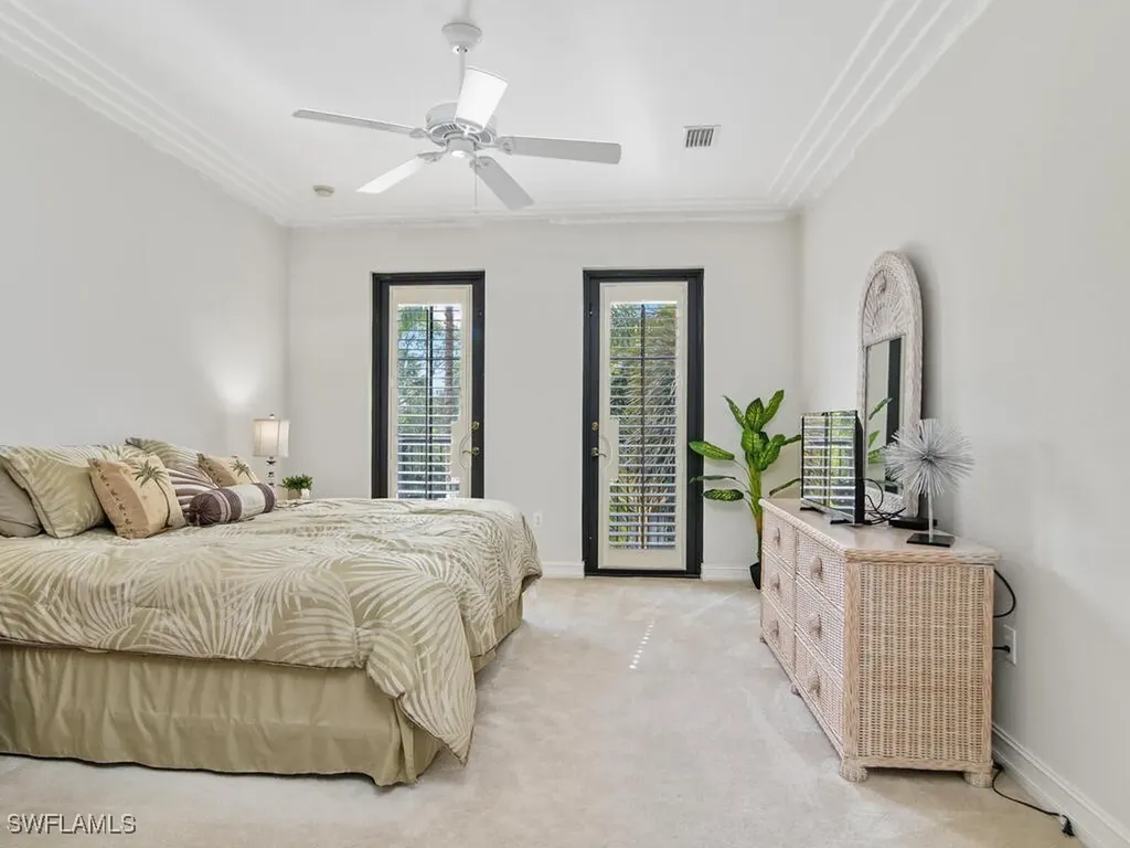 9146 Chula Vista Street Naples FL 34113
