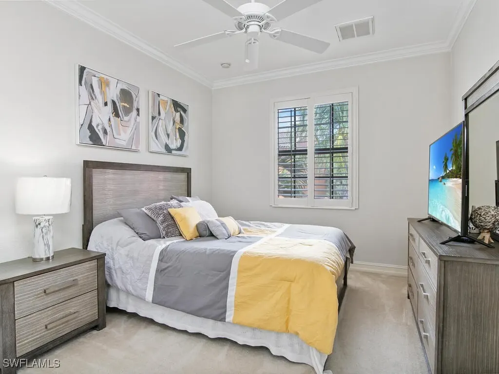 9146 Chula Vista Street Naples FL 34113