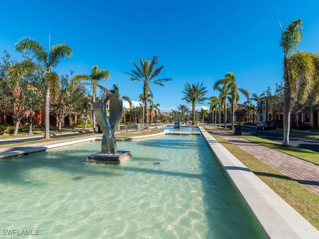 9146 Chula Vista Street Naples FL 34113