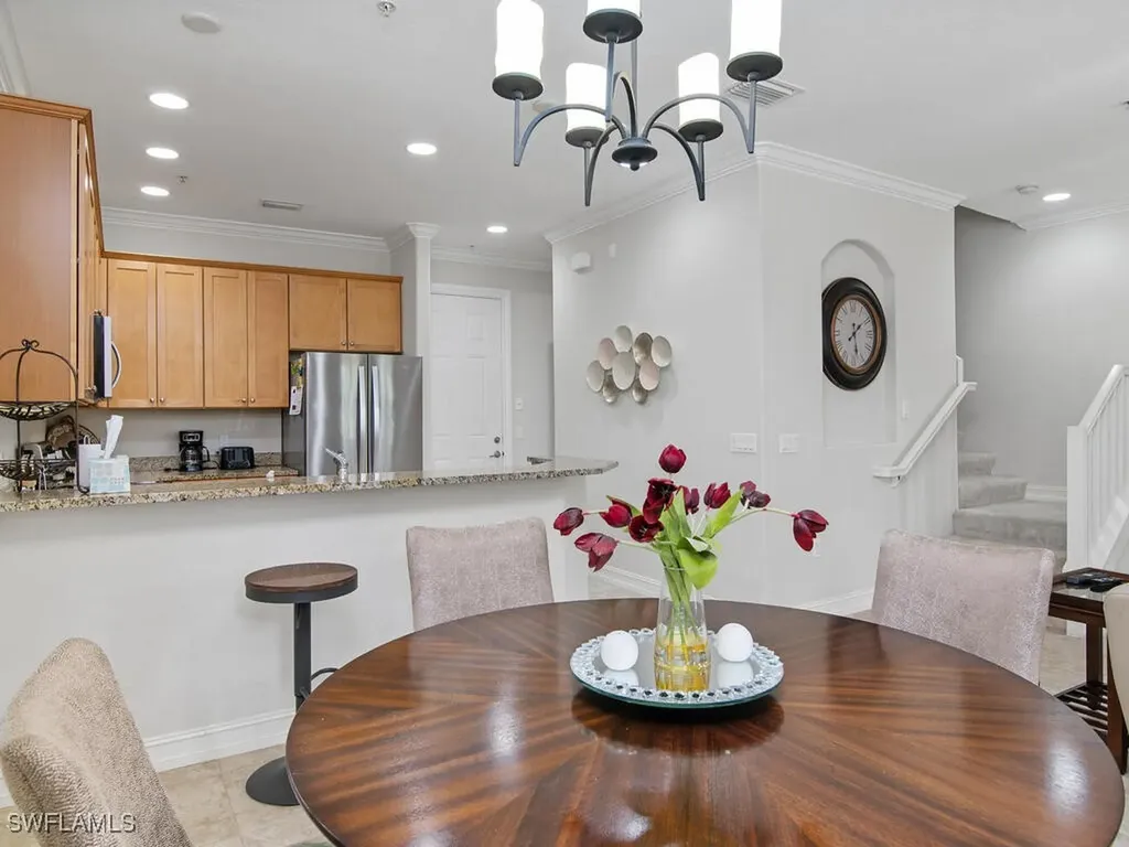 9146 Chula Vista Street Naples FL 34113