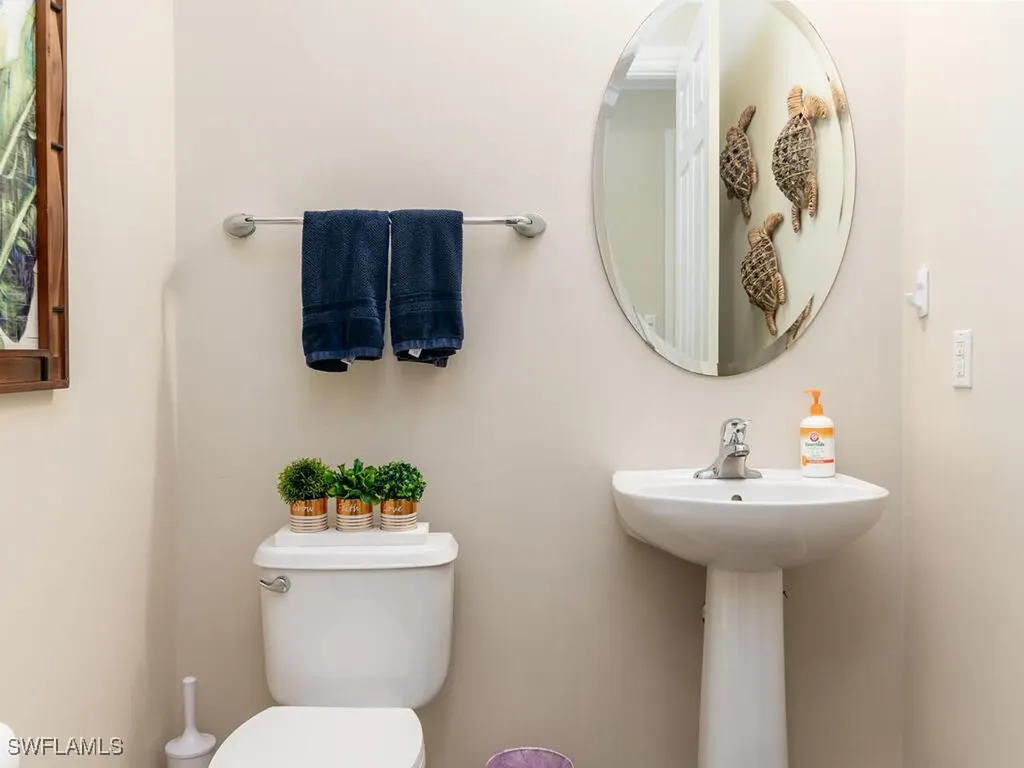 9146 Chula Vista Street Naples FL 34113