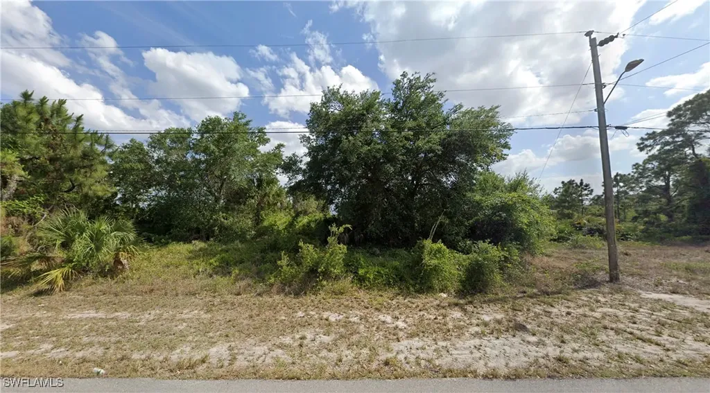 730 Manhattan Street E Lehigh Acres FL 33974