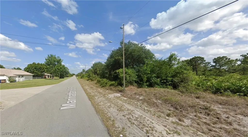 730 Manhattan Street E Lehigh Acres FL 33974