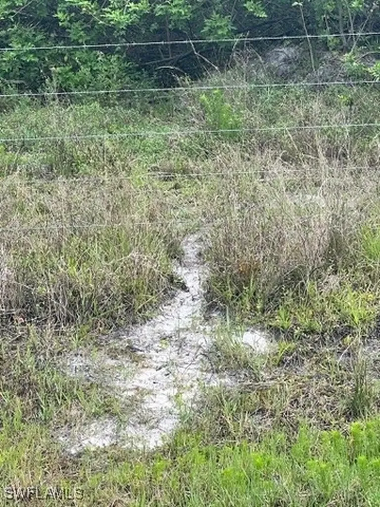 21041 Granville Road Fort Myers FL 33917