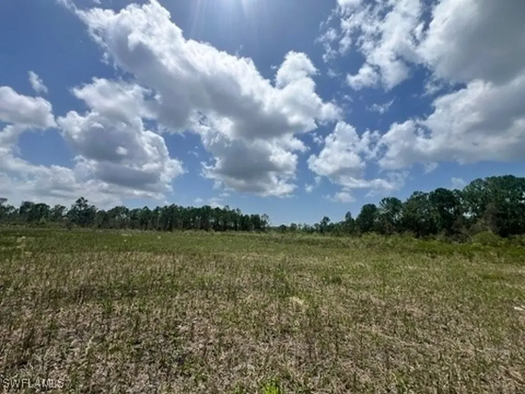 21041 Granville Road Fort Myers FL 33917