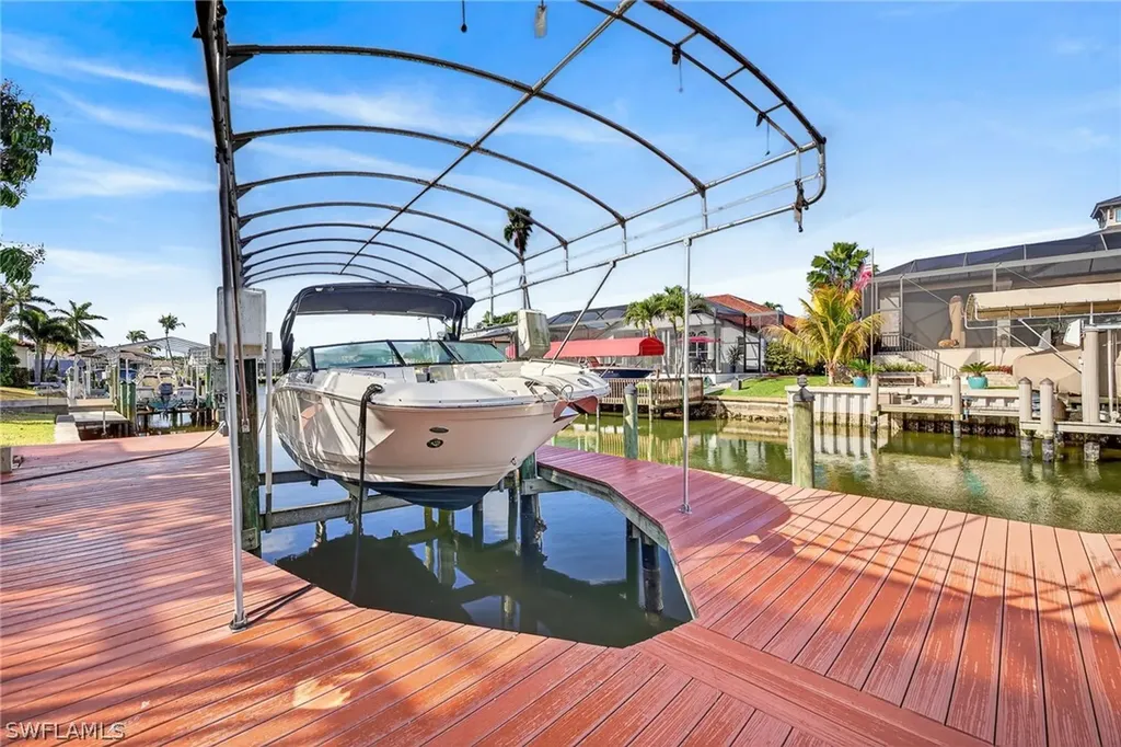 5332 SW 11th Place Cape Coral FL 33914