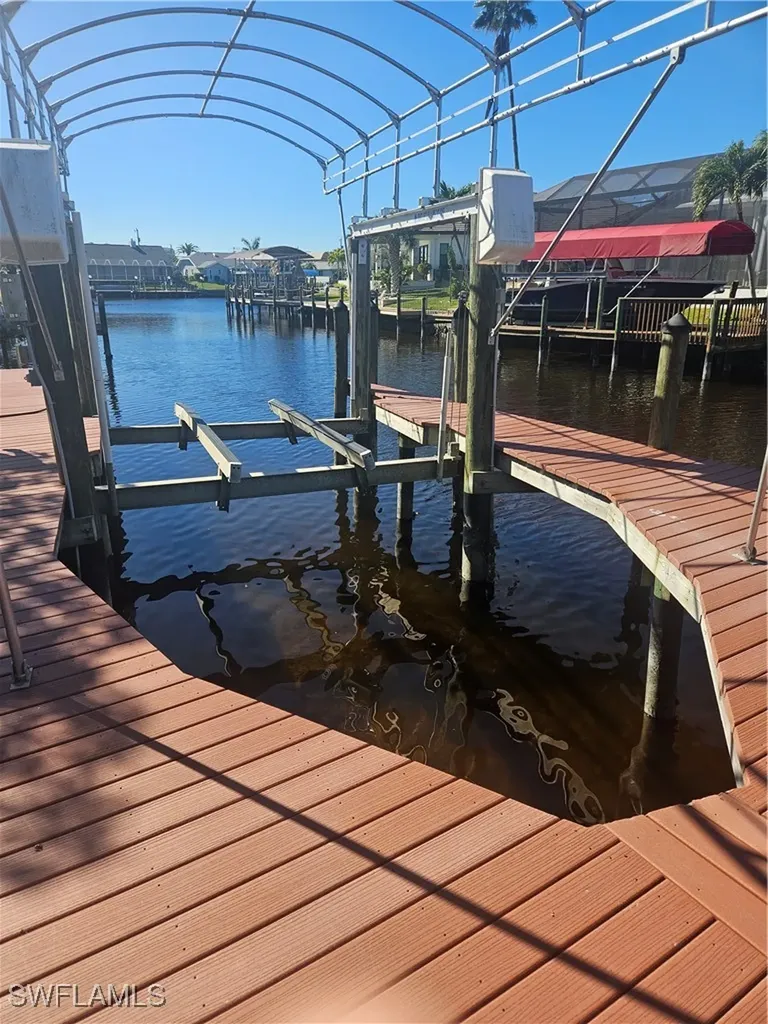 5332 SW 11th Place Cape Coral FL 33914
