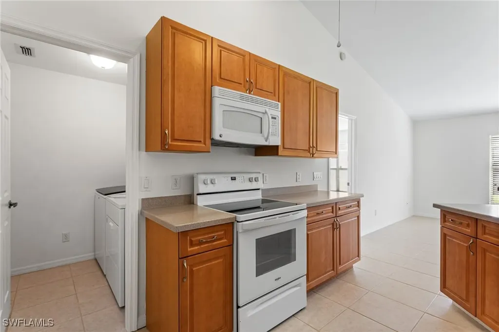 4413 SW 6th Place Cape Coral FL 33914