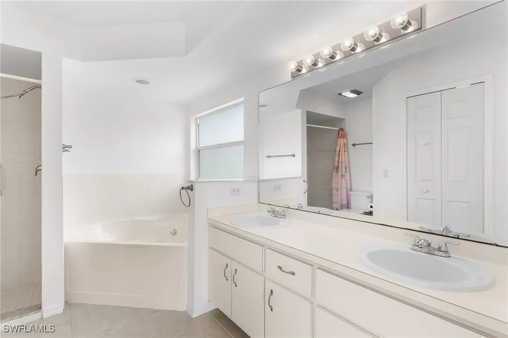 4413 SW 6th Place Cape Coral FL 33914