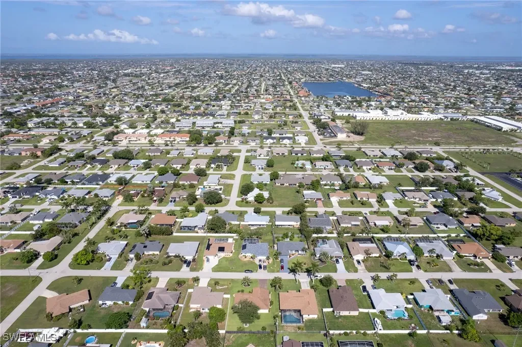 4413 SW 6th Place Cape Coral FL 33914