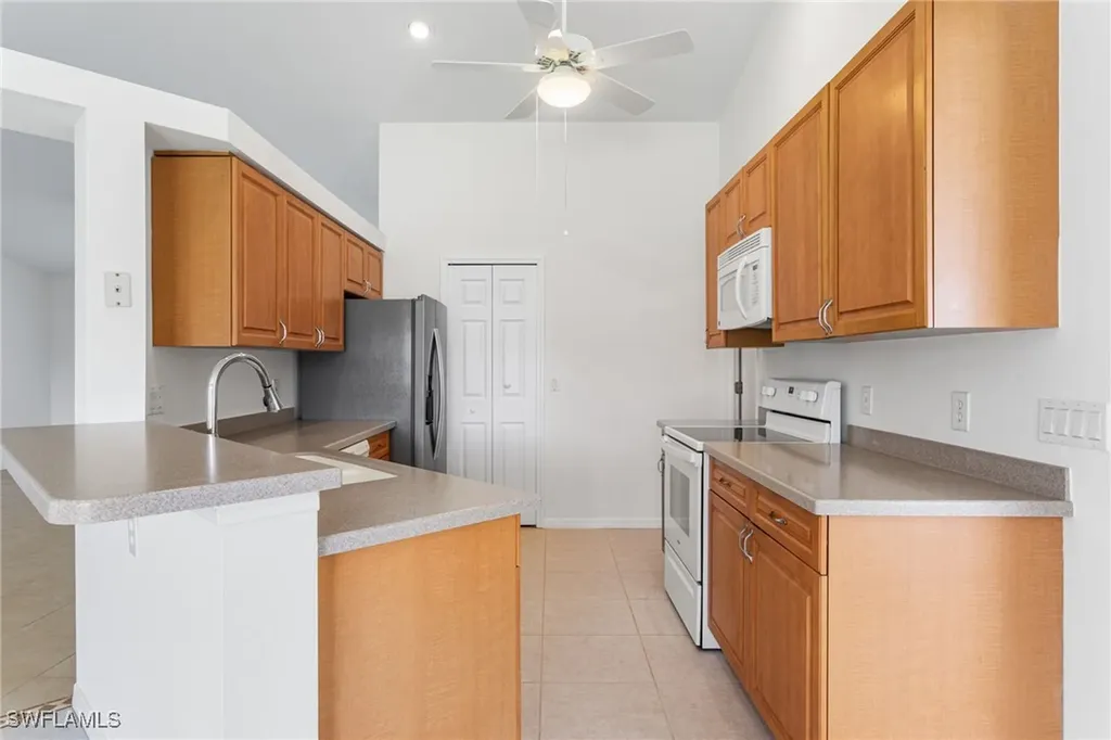 4413 SW 6th Place Cape Coral FL 33914