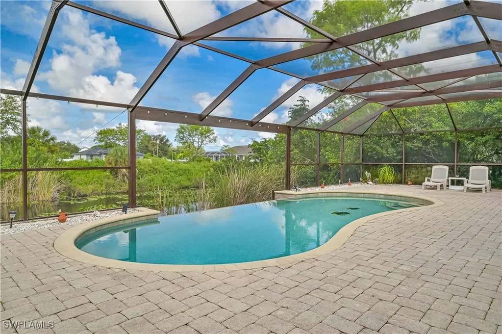 2222 NE 22nd Avenue Cape Coral FL 33909