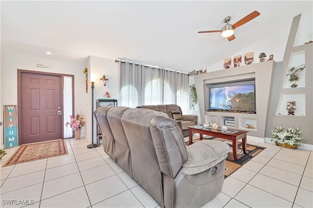 2222 NE 22nd Avenue Cape Coral FL 33909