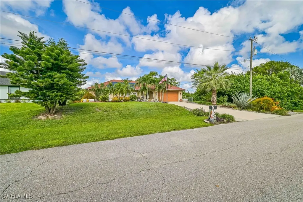 2222 NE 22nd Avenue Cape Coral FL 33909