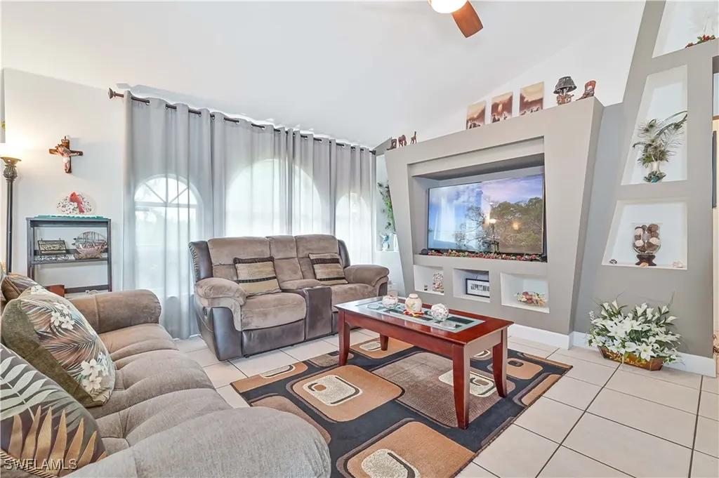 2222 NE 22nd Avenue Cape Coral FL 33909