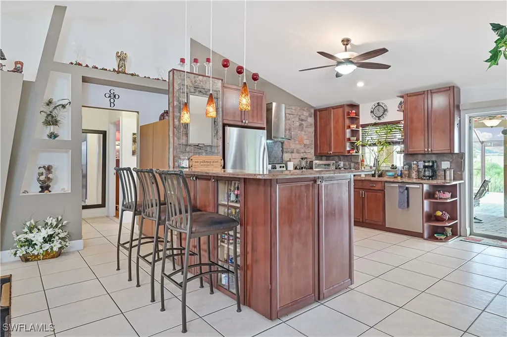 2222 NE 22nd Avenue Cape Coral FL 33909