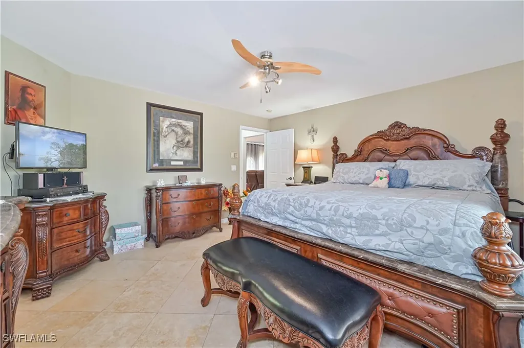 2222 NE 22nd Avenue Cape Coral FL 33909