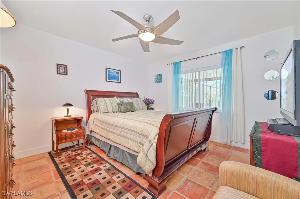 2222 NE 22nd Avenue Cape Coral FL 33909